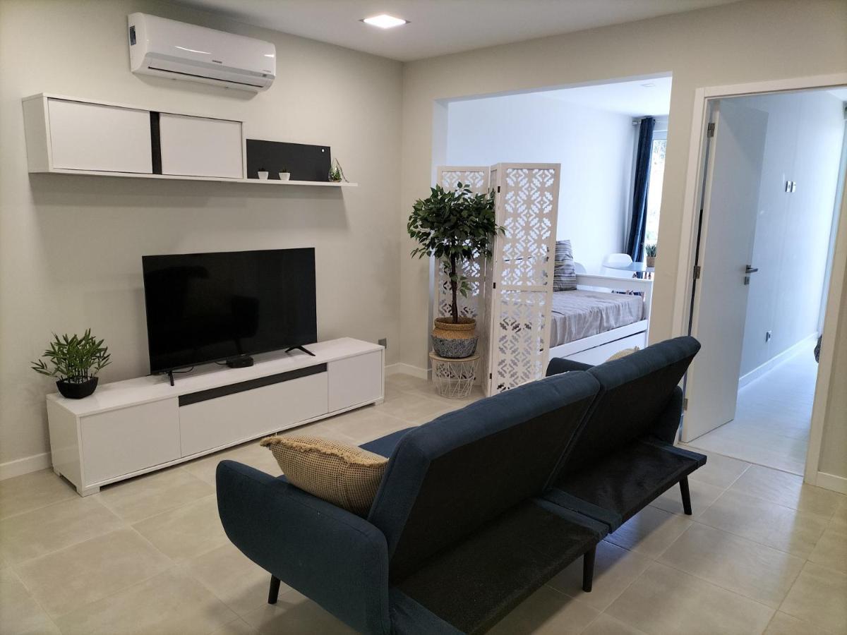 Amazing Green Tower 3 Castle Flat With Balcony Портиман Екстериор снимка